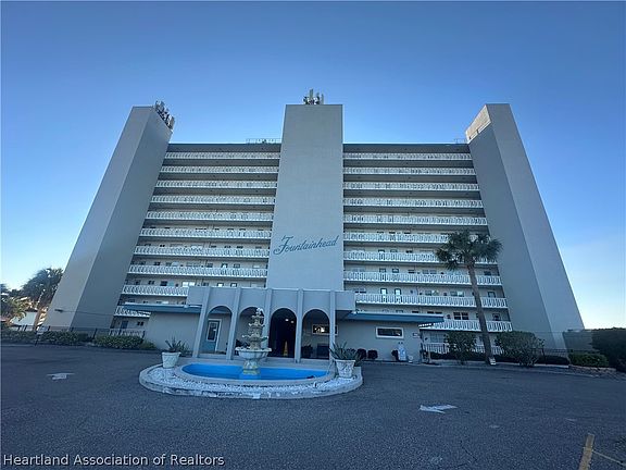 2nd image of 2131 Lakeview Dr Unit 1106
