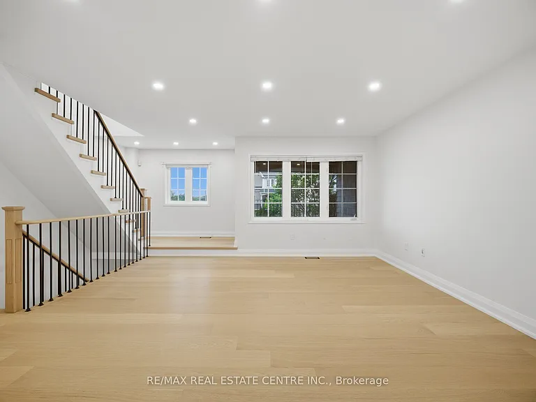 2360 Parkhaven Blvd #10 — Photo 10