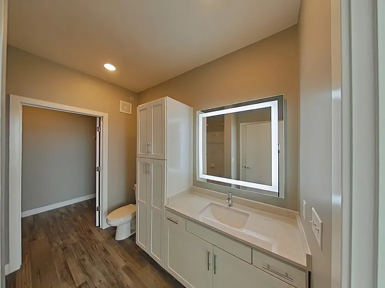 Allure Apartments — Photo 53
