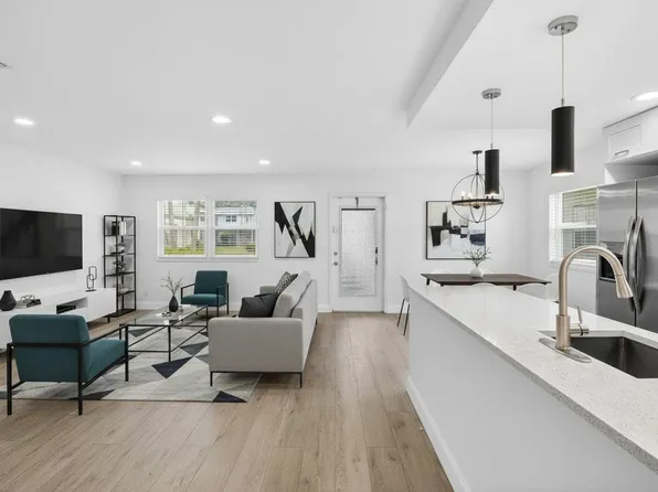 212 Monaco Way E #E, Delray Beach, FL 33446