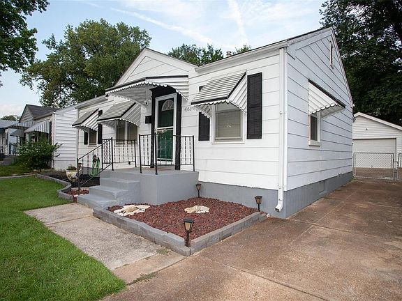 3rd image of 4352 Saint Leo Ln
