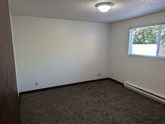 5th image of 132-168 Sunset Ave N #158