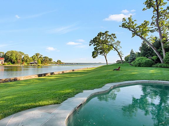 32 Indian Point Ln Riverside-print-001-006-001-4200x2805-300dpi.jpg