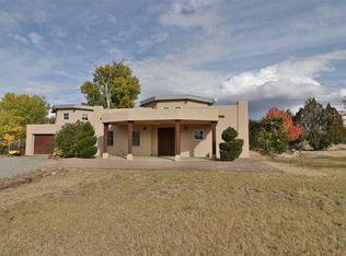 18 Amar Das Ct, Espanola, NM 87532