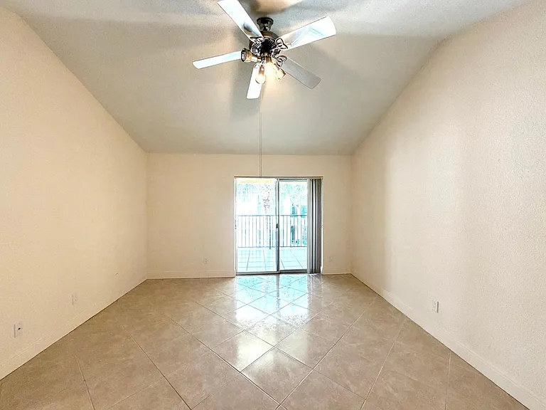 755 Riverside Dr #1335 — Photo 9