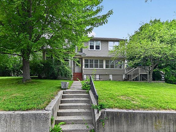 2nd image of 137 Proudfit St