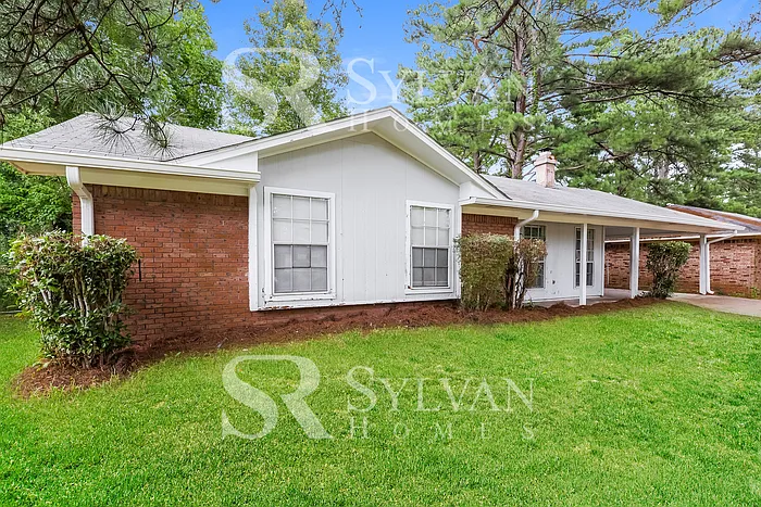 Building Photo - 4946 Hanging Oak Dr