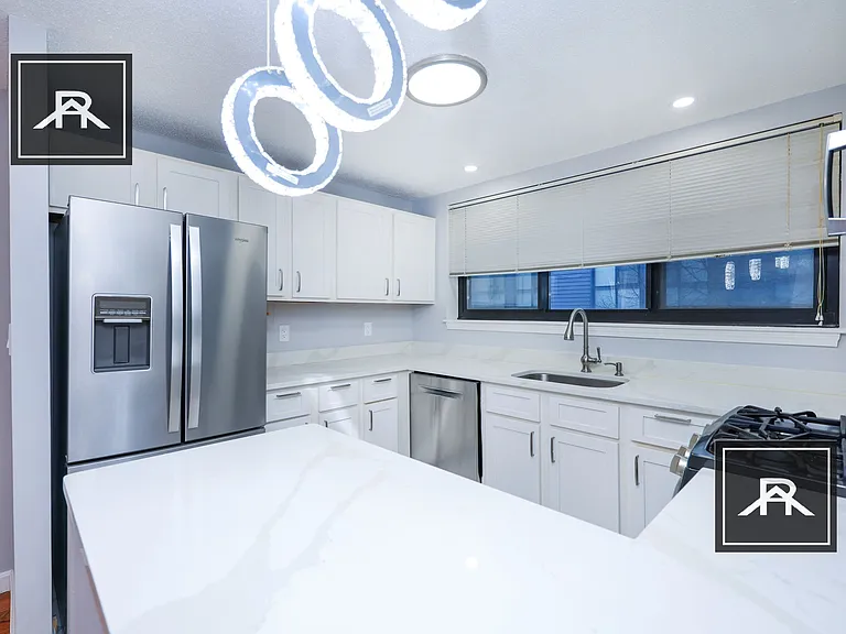 87 Brainerd Rd #T8 — Photo 4