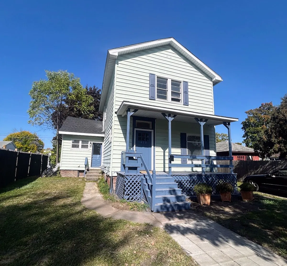 4 bed, 1560 sqft, $1,500 — Photo 1