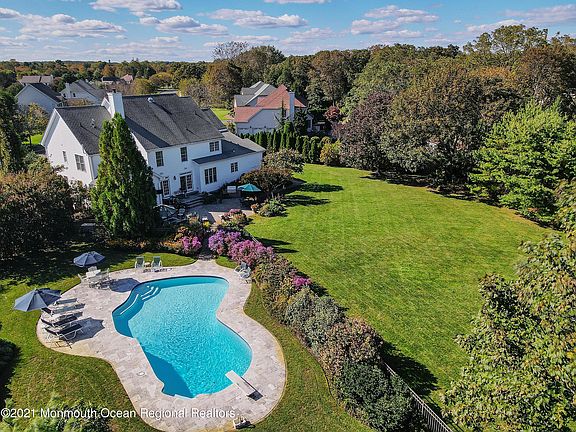 3rd image of 1216 Candlewood Ln