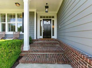 6411 Winter Harbor Dr, Flowery Branch, GA 30542