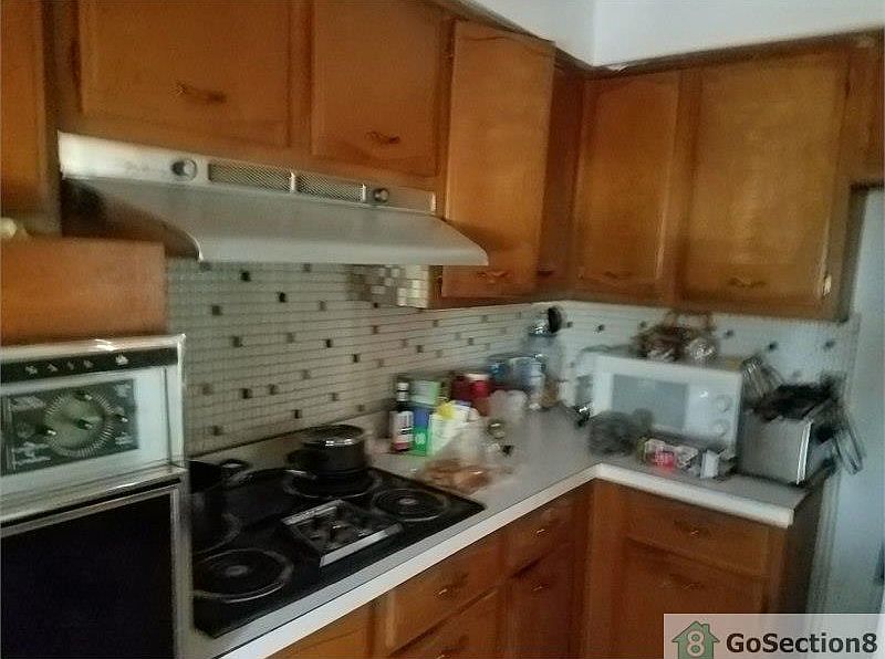 2nd image of 3751 E 154th St