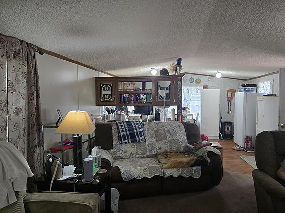 4th image of 2317 Shamrock Ln