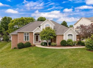 6183 Rockside Cir NW, Canton, OH 44718