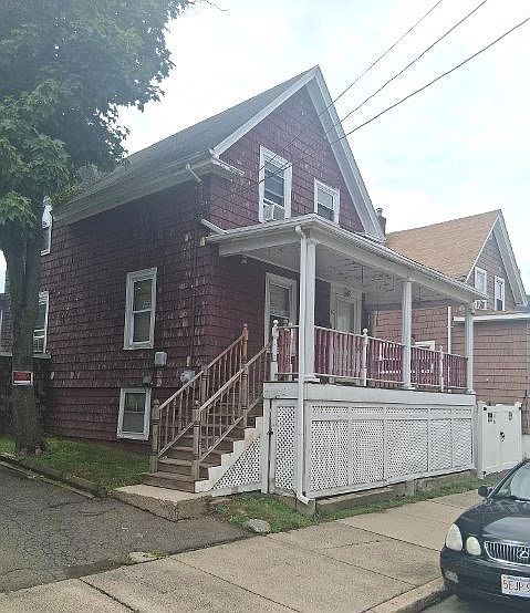 1st image of 80 Sheridan St