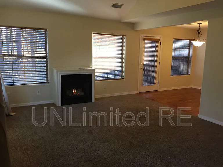 1753 W Legend Trl — Photo 4