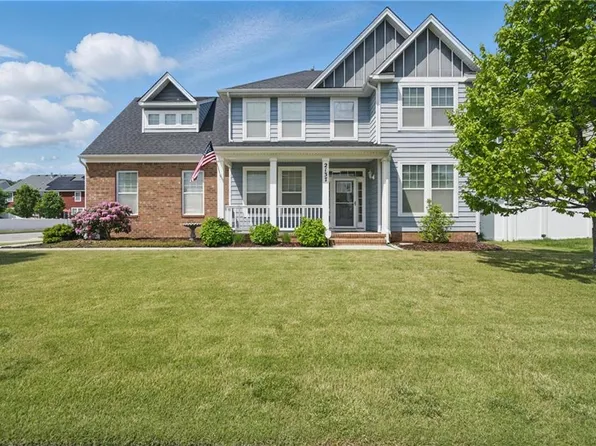 2137 Bellflower Way, Chesapeake, VA 23323