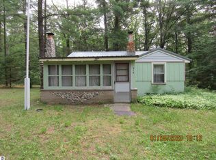 518 N Turner Rd, Curran, MI 48728