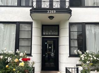 2269 N Beachwood Dr #104, Los Angeles, CA 90068