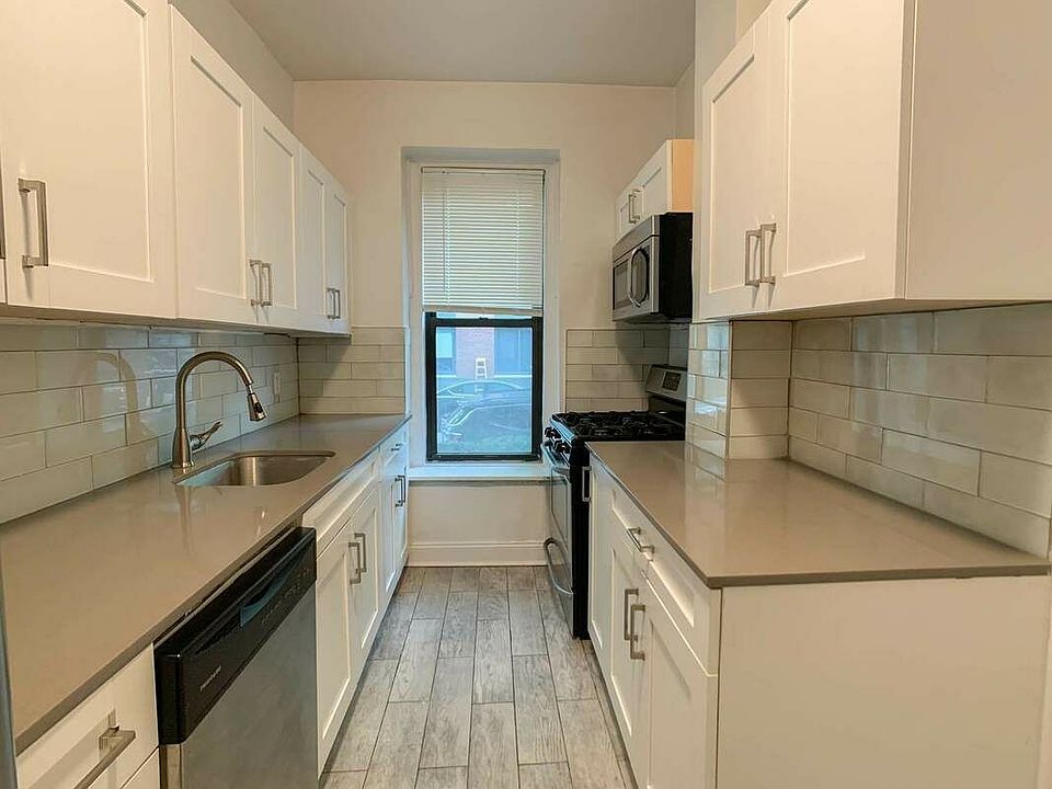 1st image of 30-95 29th St #1C