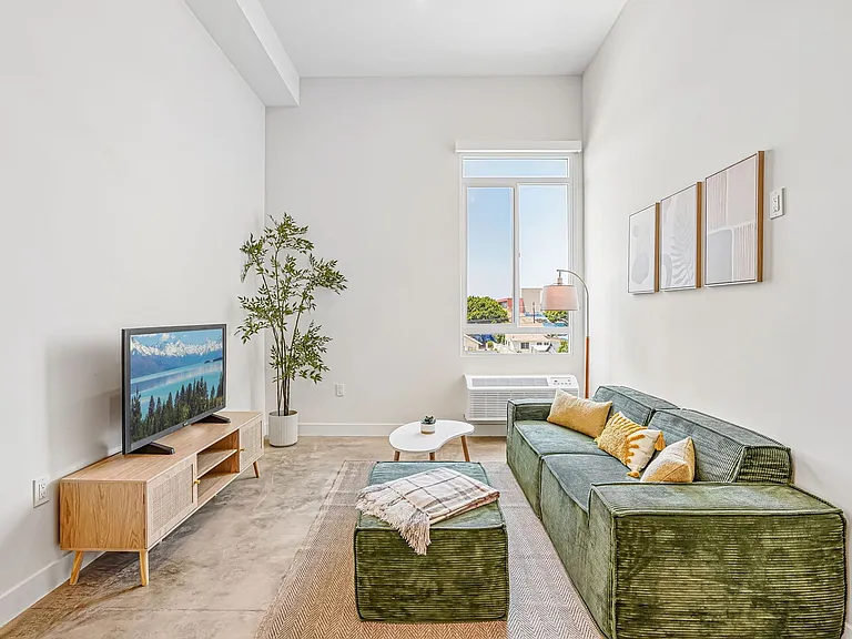 Step Designer Studio Community Living — Photo 40