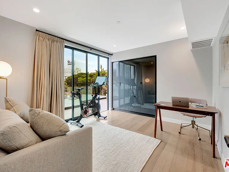1017 N Croft Ave #Penthouse 01 — Photo 10
