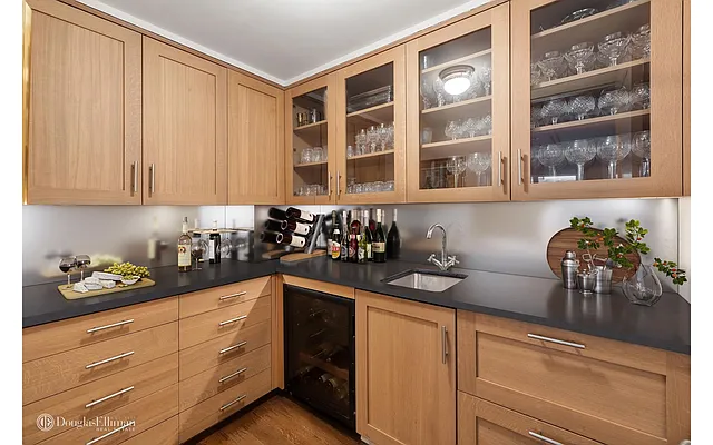 Sold by Douglas Elliman | media 4