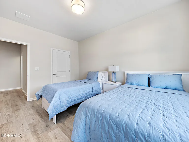 15 Laird Way — Photo 39