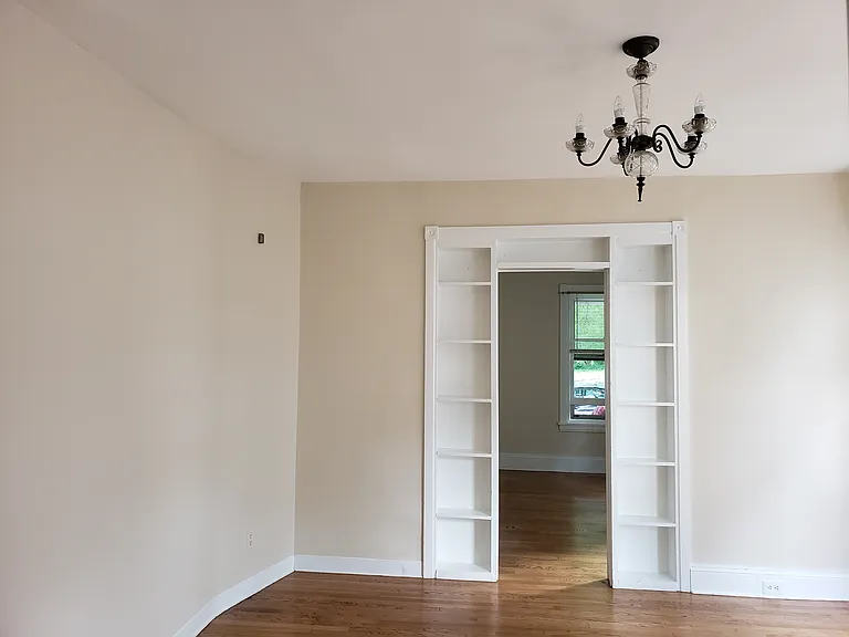 221 N Adams St #1 — Photo 4