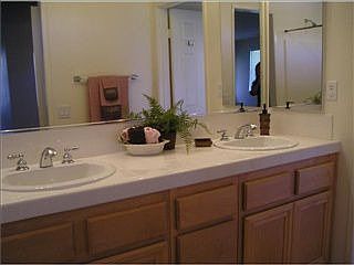 5th image of 10059 Fieldthorn St