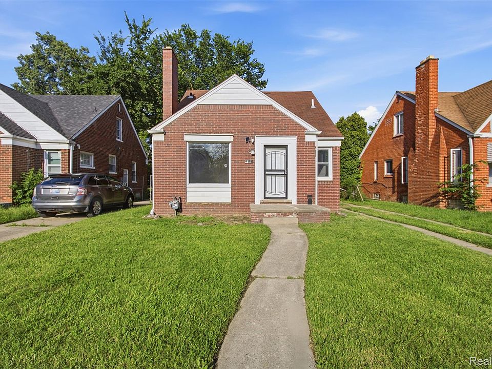 1st image of 18636 Mark Twain St
