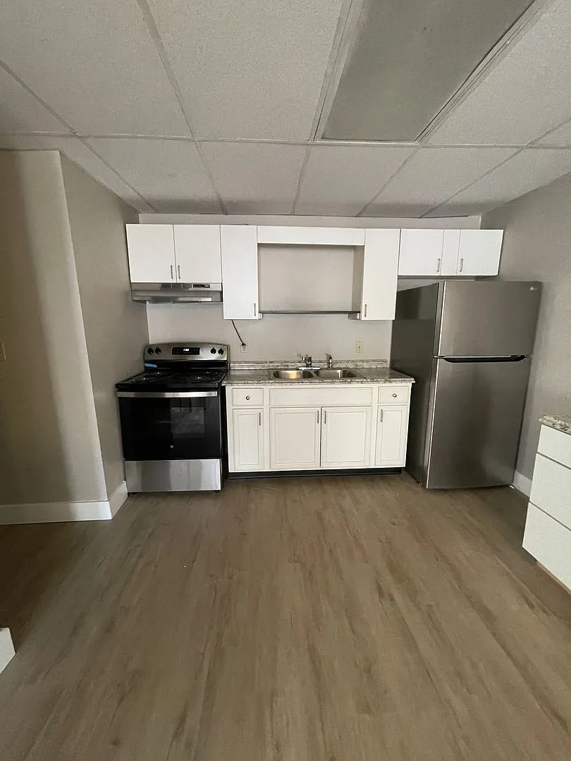 72 Green St — Photo 3