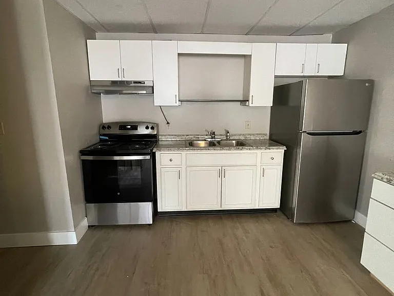 72 Green St — Photo 3