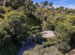 1019 Kenfield Ave, Los Angeles, CA 90049