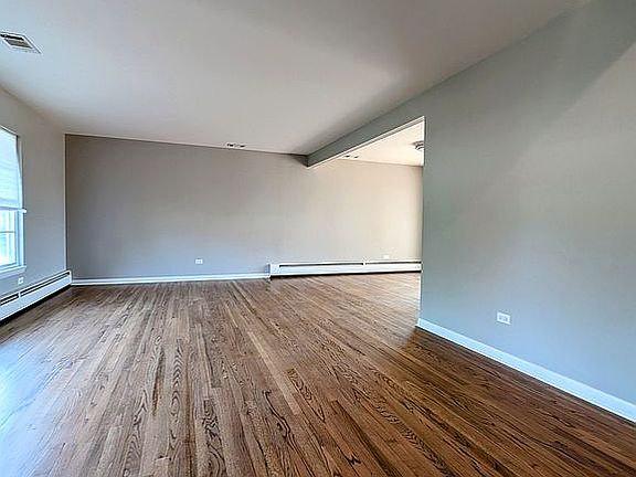 5th image of 901 Winston Dr