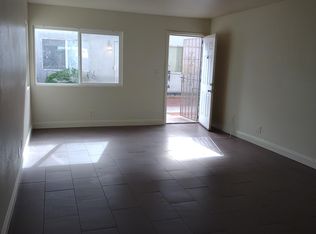 1155 Valencia Ave APT C, Hemet, CA 92543