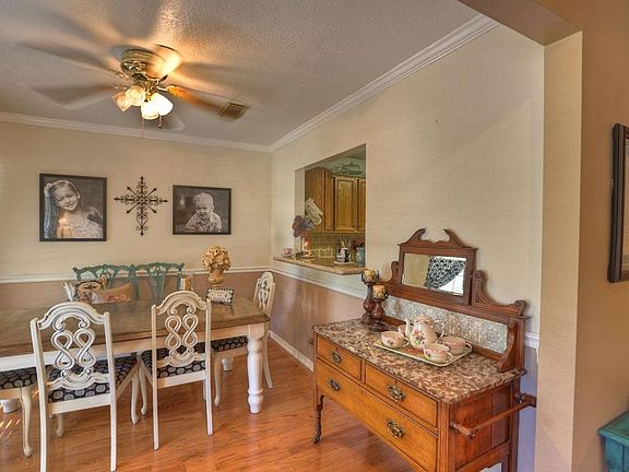 4th image of 18611 Twigsworth Ln
