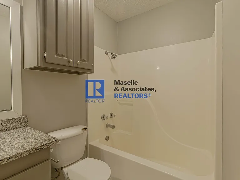 114 Fox Meadow Dr — Photo 23