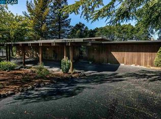 527 Tahos Rd, Orinda, CA 94563