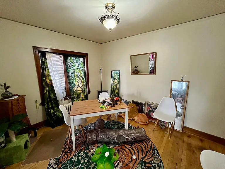 4422 N Oakland Ave — Photo 13