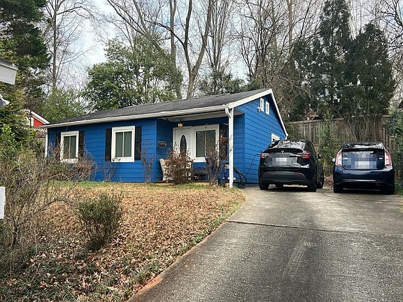 3rd image of 706 Mercer St SE