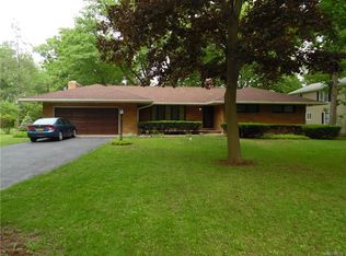 5021 Forest Rd, Lewiston, NY 14092