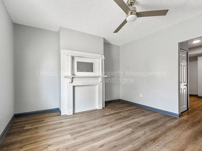 957 Harrison Ave — Photo 6