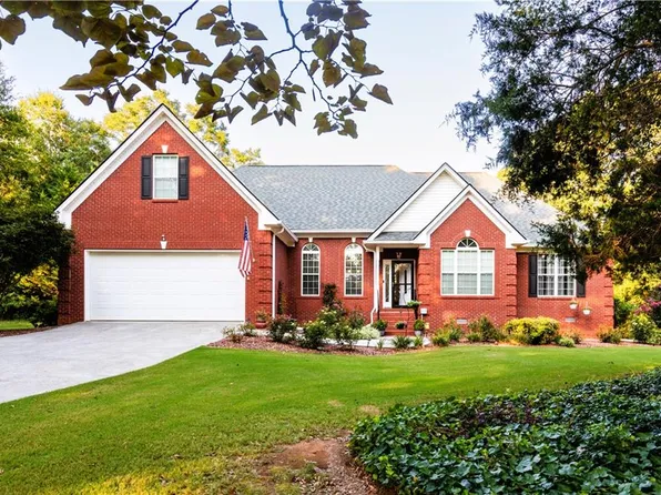 989 Highway 11 S, Social Circle, GA 30025