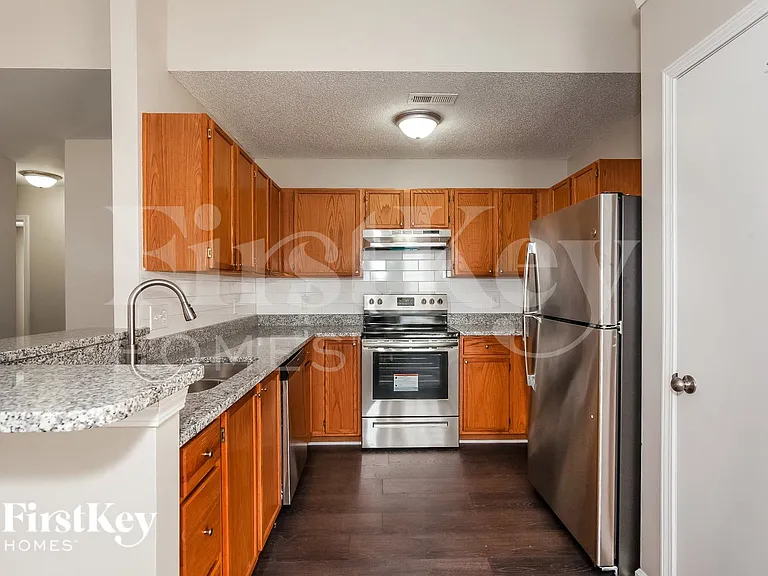 12023 Stewarts Crossing Dr — Photo 7
