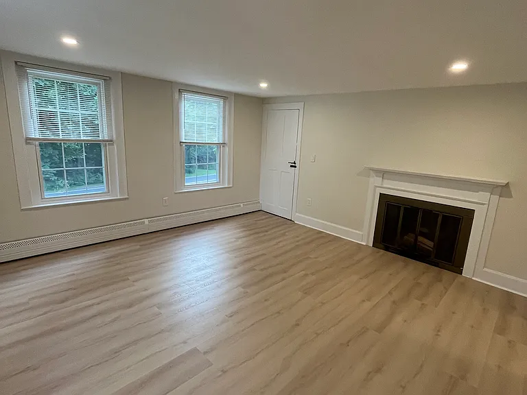 358-360 King St #B — Photo 8