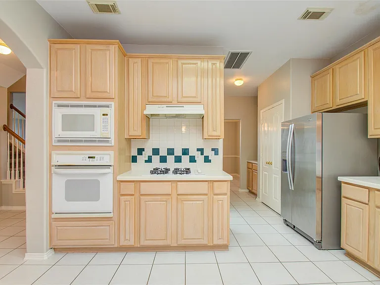 411 Green Stone Ct — Photo 15