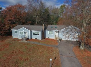 40 Lyndon Rd, Sharon, MA 02067