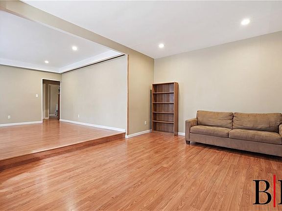 2nd image of 1664 Hendrickson St