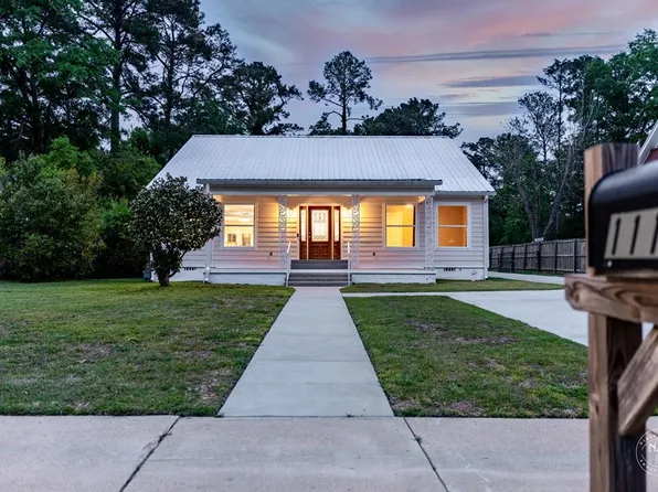 1112 W Powell St, Dothan, AL 36303